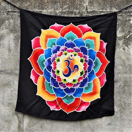 AF037 Mandala Om Small