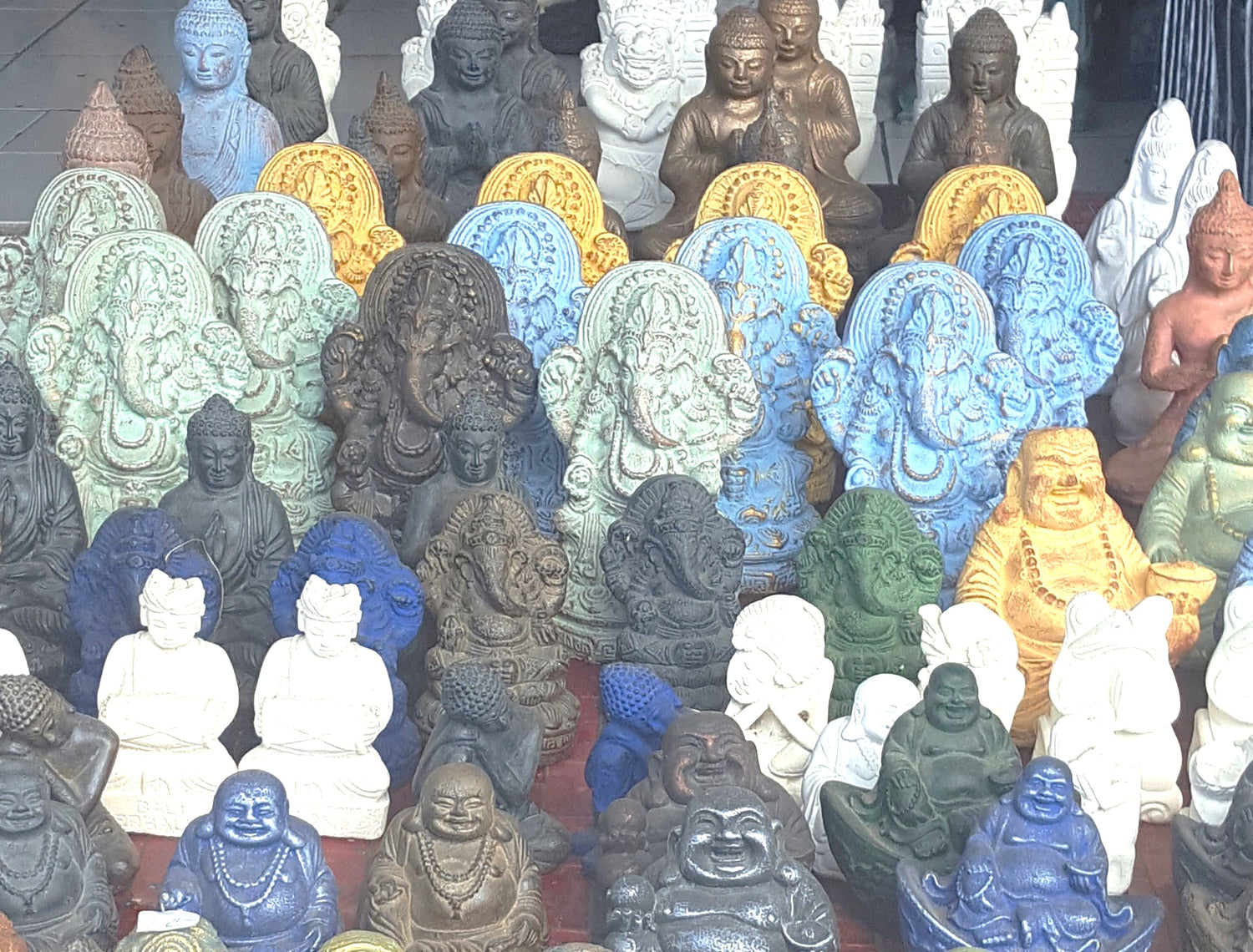 GARDEN STATUES